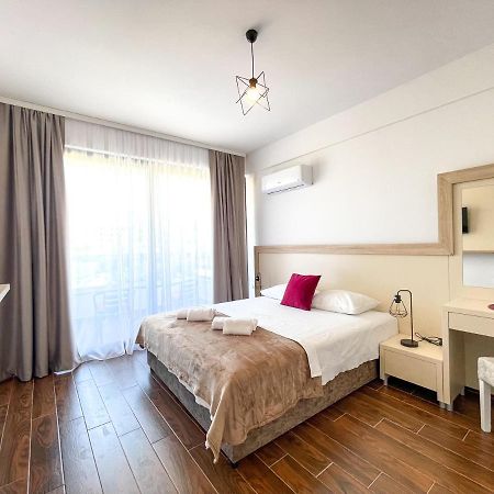 Xelent Hotel Ulcinj Eksteriør billede